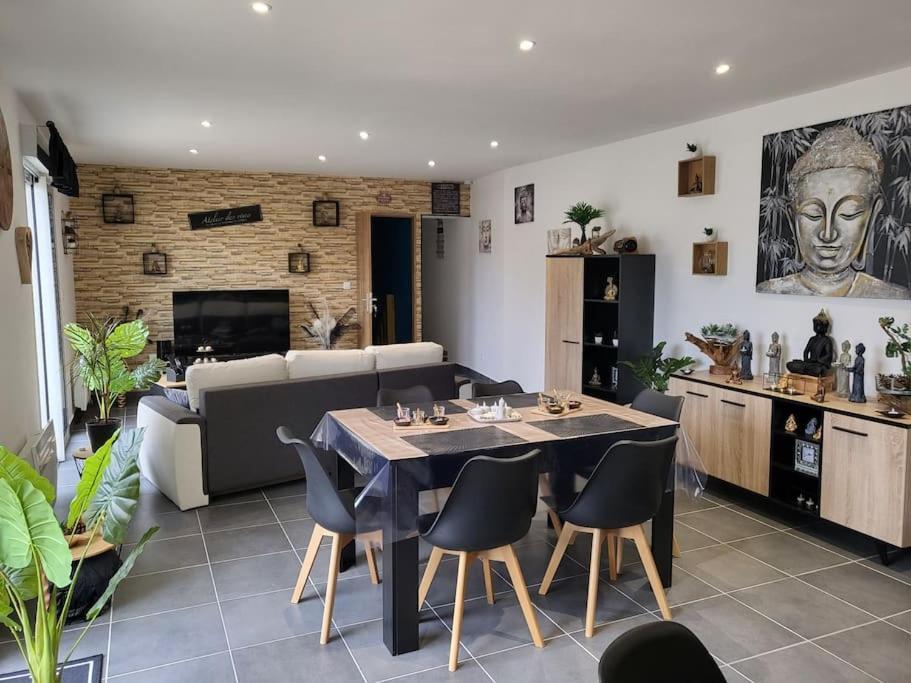 Chez Aline Lägenhet Calais Exteriör bild